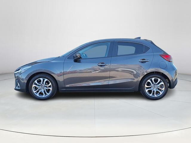 Mazda 2 1.5 Skyactiv-G GT-Luxury | Achteruitrijcamera | Trekhaak | Stoelverwarming | LED verlichting | Cruise control | 12 Maanden Bovag |