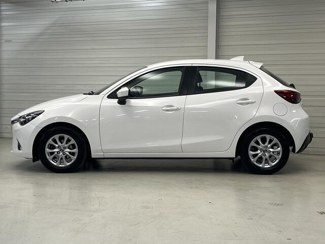 Mazda 2 1.5 Skyactiv-G Dynamic / Navigatie / Trekhaak / Cruise Control / Airco /