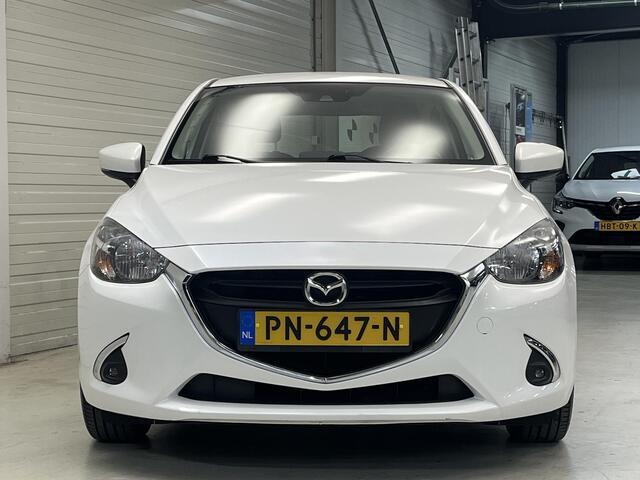 Mazda 2 1.5 Skyactiv-G Dynamic / Navigatie / Trekhaak / Cruise Control / Airco /