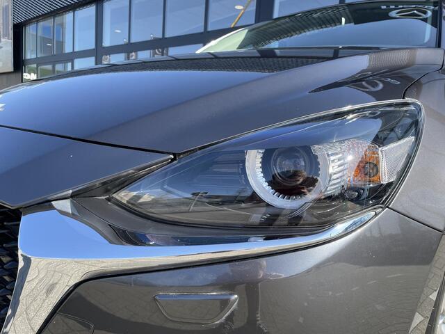 Mazda 2 1.5 Skyactiv-G Luxury Dealer onderhouden / Navigatie / Achteruitrijcamera