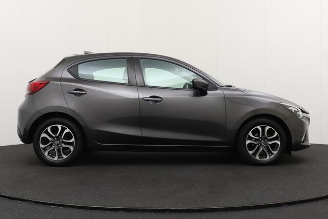 Mazda 2 1.5 90 PK Skyactiv-G Dynamic+ Cruise Navi Park. Sens 16' LMV