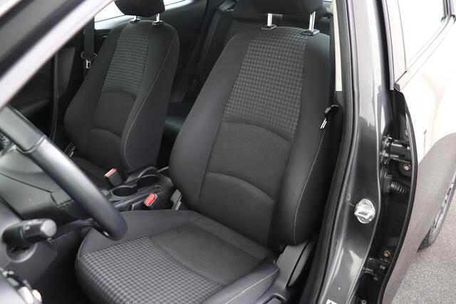 Mazda 2 1.5 90 PK Skyactiv-G Dynamic+ Cruise Navi Park. Sens 16' LMV