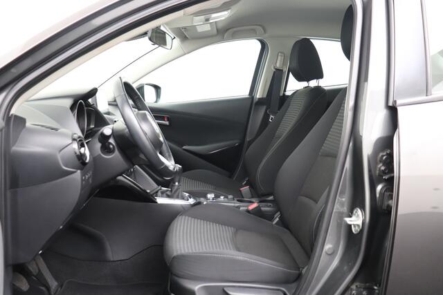 Mazda 2 1.5 90 PK Skyactiv-G Dynamic+ Cruise Navi Park. Sens 16' LMV