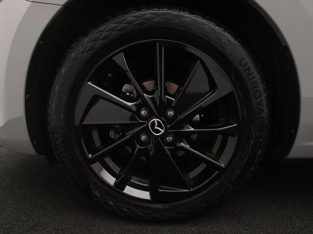 Mazda 2 1.5 SkyActiv-G Homura automaat met all-weather banden : dealer onderhouden