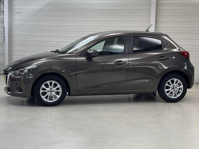 Mazda 2 1.5 Skyactiv-G TS+ / Eerste eigenaar / Navigatiesysteem / Airco / Cruise control / Extra getint glas / Hill hold functie / LED Koplampen / Lichtmetalen velgen 15" / Parkeersensoren achter / Voorstoelen verwarmd