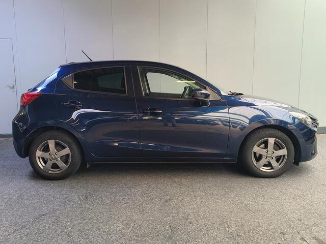 Mazda 2 1.5 Skyactiv-G SkyLease uit 2018 Rijklaar + 12 maanden Bovag-garantie Henk Jongen Auto's in Helmond, al 50 jaar service zoals 't hoort!