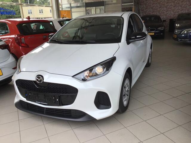 Mazda 2 1.5 Centre-line