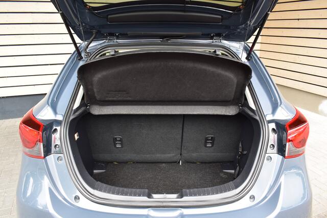 Mazda 2 1.5 Skyactiv-G Luxury - Dealer onderhouden - 1e Eigenaar
