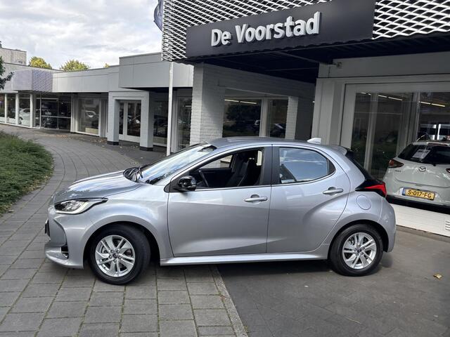 Mazda 2 Hybrid 1.5 Agile dealer onderhouden.