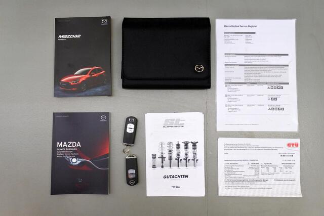 Mazda 2 1.5 90pk Kizoku Aero Pack 17" Enkai Sportuitlaat
