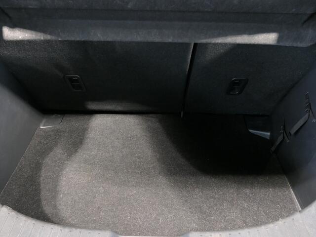 Mazda 2 1.5 Skyactiv-G GT-M *Trekhaak!* - Headup display, stoelverwarming, navi, DAB