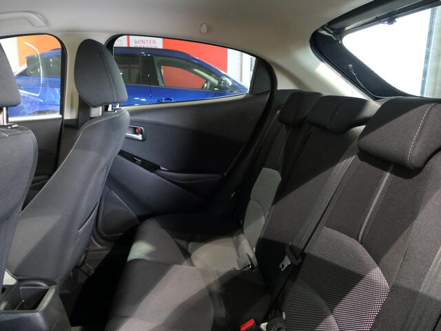 Mazda 2 1.5 Skyactiv-G GT-M *Trekhaak!* - Headup display, stoelverwarming, navi, DAB