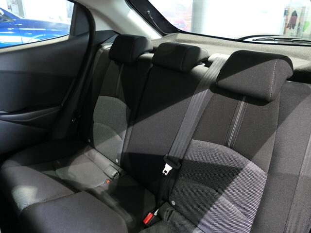 Mazda 2 1.5 Skyactiv-G GT-M *Trekhaak!* - Headup display, stoelverwarming, navi, DAB