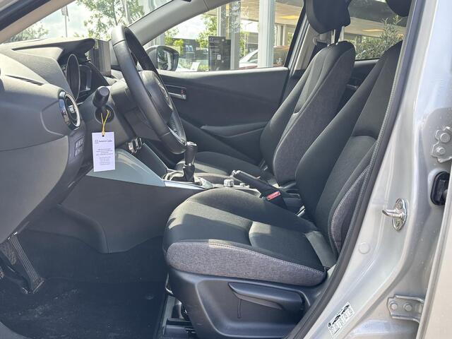 Mazda 2 1.5 e-SkyActiv-G 90 Exclusive-Line 1e Eig., NL-Auto, Dealer Ond., Navigatie, Apple Carplay / Android Auto, A-Rij-Camera, Rondom zicht Camera, Head-Up, Licht metaal, Parkeerhulp