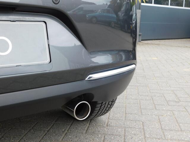 Mazda 2 1.5 Skyactiv-G Luxury Mild hybrid | Stoel&stuur verw./360 Camera/Clima | Met 12 Maanden Bovag garantie!