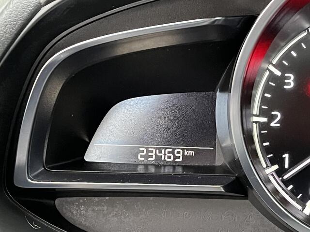 Mazda 2 1.5 Skyactiv-G Signature Sport | Leder/Alcantara | Blindspot | Stoel en stuurverwarming | Trekhaak | zeer compleet!