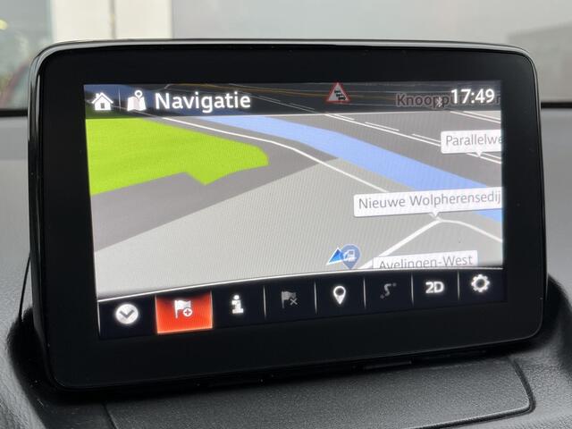 Mazda 2 1.5 Skyactiv-G Signature Sport | Leder/Alcantara | Blindspot | Stoel en stuurverwarming | Trekhaak | zeer compleet!
