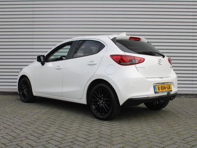 Mazda 2 1.5 Skyactiv-G Luxury | Trekhaak | Camera | Stuur-/stoelverwarming | Navi | 16" LM | Clima | HUD | LED | Dodehoek detectie |