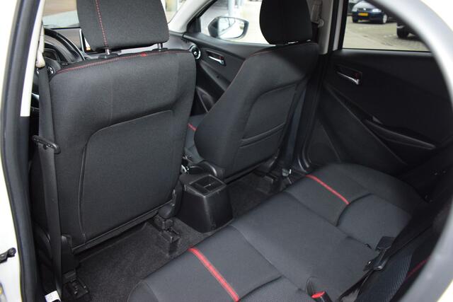 Mazda 2 1.5 Skyactiv-G GT-M | Airco | Navigatie | Cruise Control | Bluetooth | Stoelverwarming |