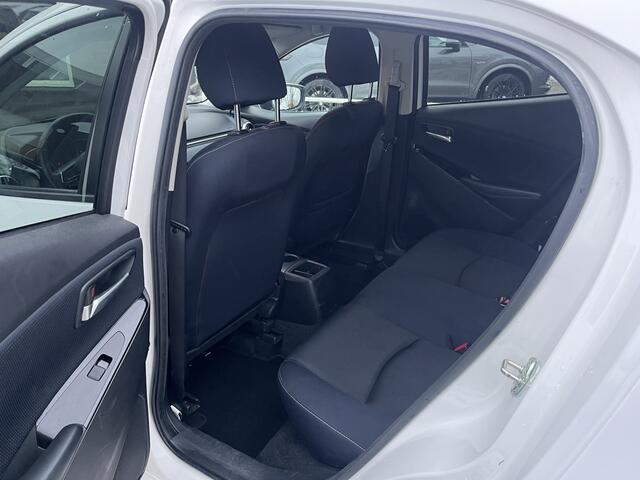 Mazda 2 1.5 Skyactiv-G Luxury CARPLAY CLIMA STOELVERWARMING