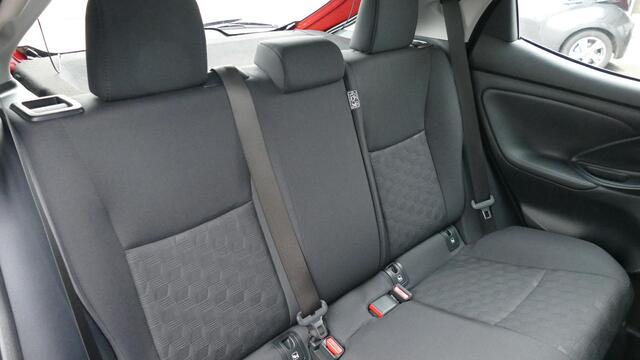 Mazda 2 Hybrid 1.5 Exclusive-line | Trekhaak | All Season | Camera | RIJKLAARPRIJS!