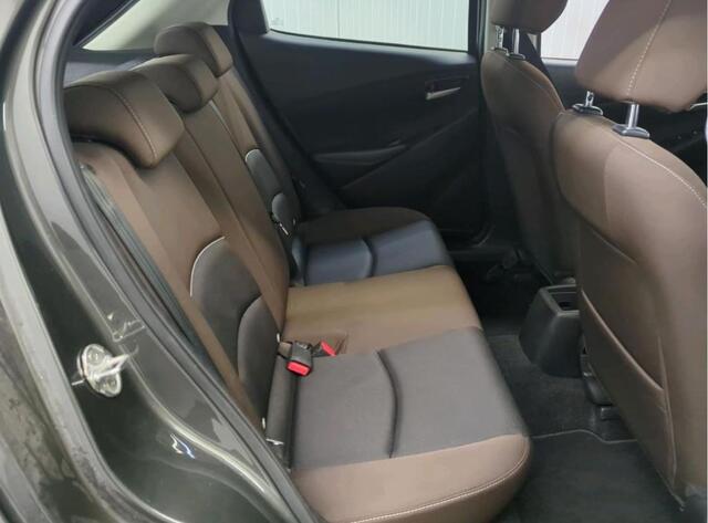 Mazda 2 1.5 90PK 6versn.Skyactiv-G Comfort / Pdc+Camera / Airco / Lmv./ Radio multimedia / 5Drs.