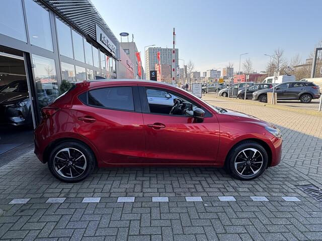 Mazda 2 1.5 e-SkyActiv-G 90 Homura Aka 1e eigenaar / Dealer onderhouden / NL auto / Meest luxe uitvoering!