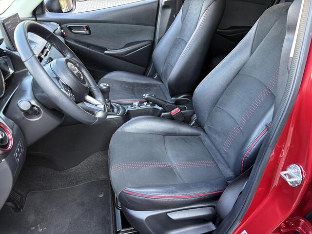 Mazda 2 1.5 e-SkyActiv-G 90 Homura Aka 1e eigenaar / Dealer onderhouden / NL auto / Meest luxe uitvoering!