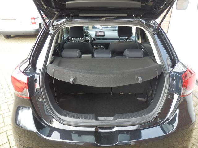 Mazda 2 1.5 SKYACT-G LUXURY CAMERA/CARPLAY/CRUISE/STOELVERW