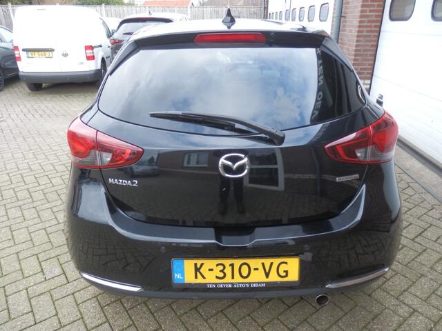 Mazda 2 1.5 SKYACT-G LUXURY CAMERA/CARPLAY/CRUISE/STOELVERW
