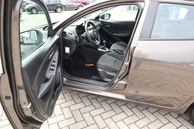 Mazda 2 1.5 Skyactiv-G Dynamic Airco / Navi / Cruise / LM-Velgen