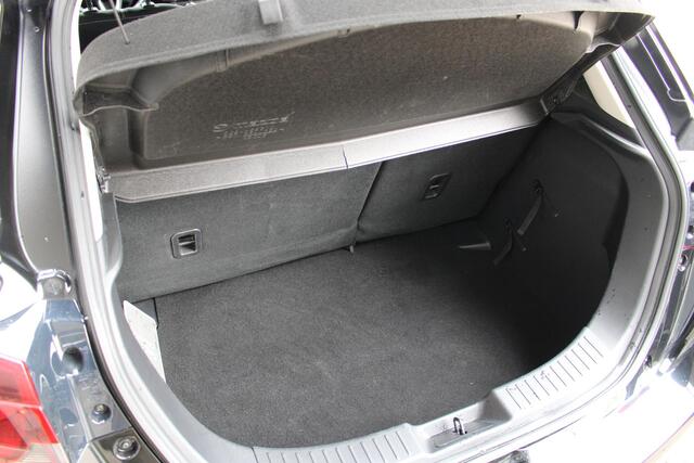 Mazda 2 1.5 Skyactiv-G Luxury | Cruise Control | Stuur+Stoelverwarming | Airco | Automaat