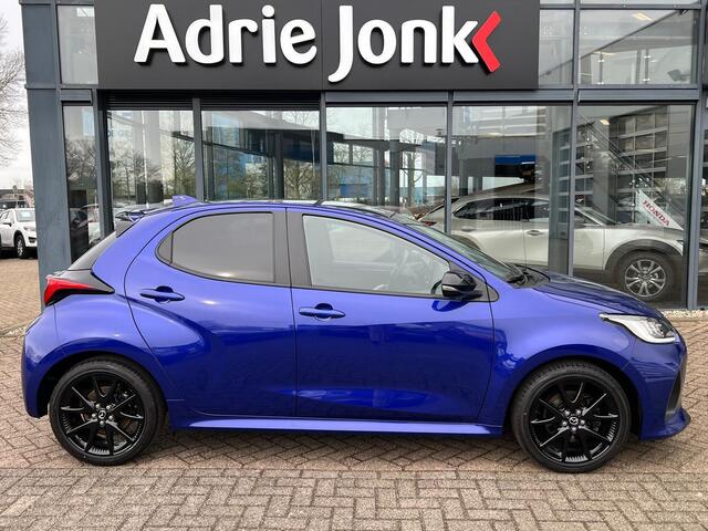 Mazda 2 Hybrid 1.5 Homura Plus AUTOMAAT | PANORAMA DAK | 17"LM VELGEN | ADAPTIVE CRUISE | HEAD-UP DISPLAY | UNIEKE KM STAND 3.905km | 6 JR. Fab. GARANTIE | MEEST LUXE UITVOERING |