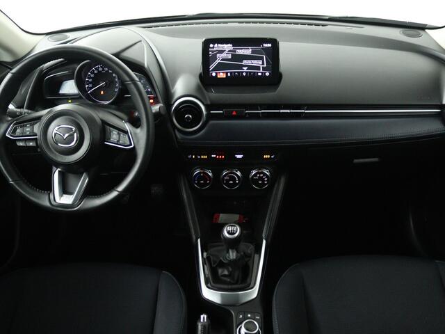 Mazda 2 1.5 Skyactiv-G Luxury | Navigatie | Stoel- / stuurverwarming |