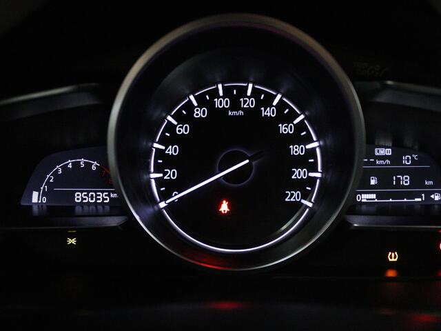 Mazda 2 1.5 Skyactiv-G Luxury | Navigatie | Stoel- / stuurverwarming |