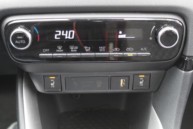 Mazda 2 Hybrid 1.5 Centre-line Stuur- en Stoelverwarming l Apple Carplay/ Android auto l Keyless l Automaat l Parkeercamera l Adaptief Cruise control l