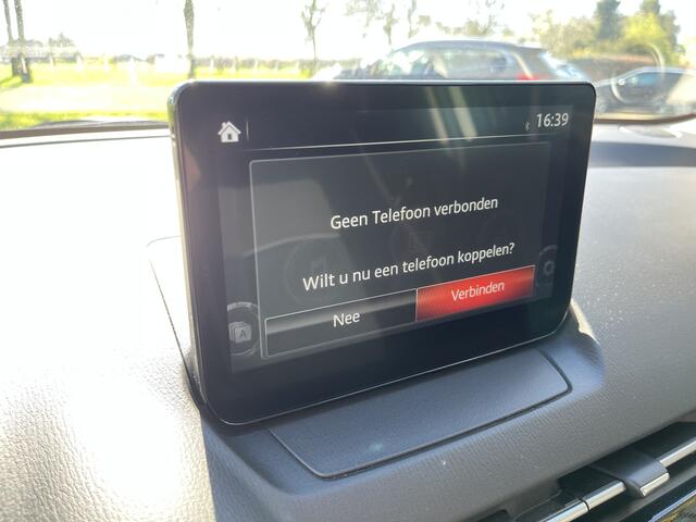 Mazda 2 1.5 Skyactiv-G Luxury | AUTOMAAT | AIRCO | CARPLAY | CRUISE | LANE ASSIST | NAVI | PDC ACHTER | STOELVERW.