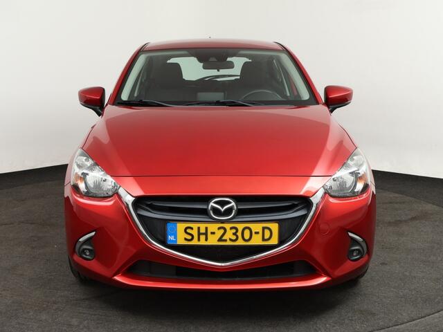 Mazda 2 1.5 Dynamic NAVI LMV PDC TREKHAAK