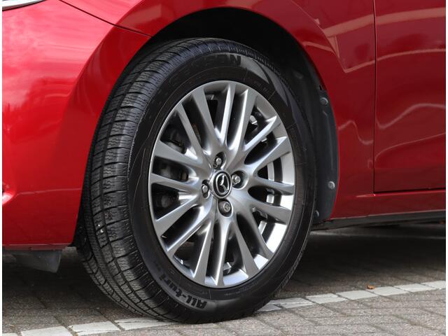 Mazda 2 1.5 Skyactiv-G Luxury | Head-up | Camera | Trekhaak | Keyless | Org. NL