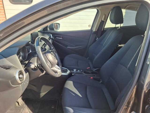 Mazda 2 1.5 SKYACT-G LUXURY / automaat / 16 inch alu / Head-up display