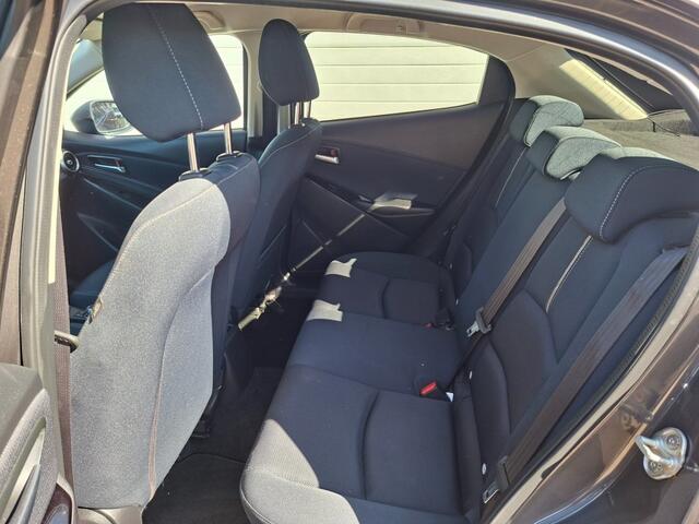 Mazda 2 1.5 SKYACT-G LUXURY / automaat / 16 inch alu / Head-up display