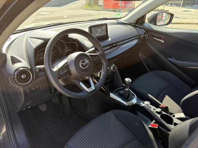 Mazda 2 1.5 Skyactiv-G Skylease+ , Navi, Clima, Cruise, PDC, Stoelverwarming, LMV 16 Inch, LKA