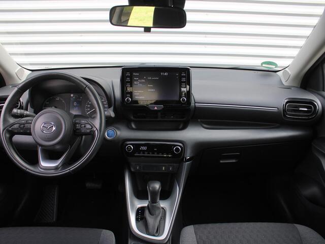 Mazda 2 Hybrid 1.5 Agile | Trekhaak | Stuur-/stoelverwarming | Camera | Cruise adapt. | Clima | Apple Carplay/Android Auto | 15" LM | Dealeronderhouden |