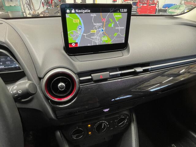 Mazda 2 1.5 Skyactiv-G Sportive Navigatie, Airco, Cruise Control, 16"Lm, Afn.Trekhaak, Achteruitrijcamera,