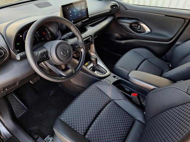 Mazda 2 Hybrid 1.5 Homura | Achteruitrijcamera | Stoel/stuurverwarming | Apple Carplay/Android Auto | Climate control | Lichtmetalen velgen | Half Leder | Adaptie cruise control | Adaptief groot licht |