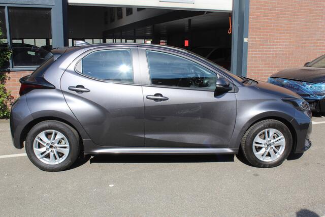 Mazda 2 Hybrid 1.5 Exclusive-line Stuur- en Stoelverwarming l Apple Carplay/ Android auto l Keyless l Automaat l Parkeercamera l Adaptief Cruise control l