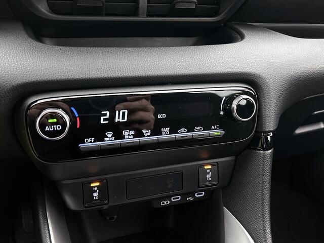 Mazda 2 Hybrid 1.5 Centre-line | Stoelverwarming | Camera | Apple Carplay/Android Auto | Climate Control | LM Velgen |