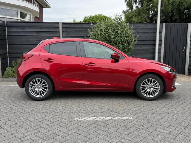 Mazda 2 Luxury 1.5 Skyactiv-G 90PK Navigatie, Achteruitrijcamera, Keyless, Head-Up Display, Stoel & Stuurwielverwarming, Apple Carplay, Android Auto