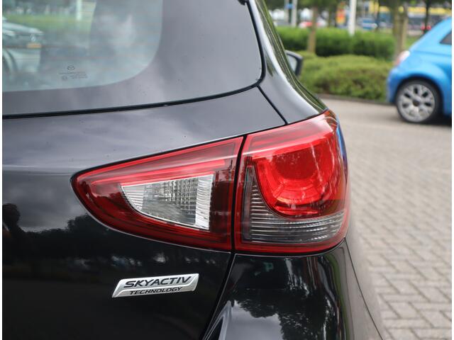 Mazda 2 1.5 Skyactiv-G Dynamic+ Navi / Pdc / Elekramen / Airco / Lm velgen 16'' Goed onderhouden / All season banden