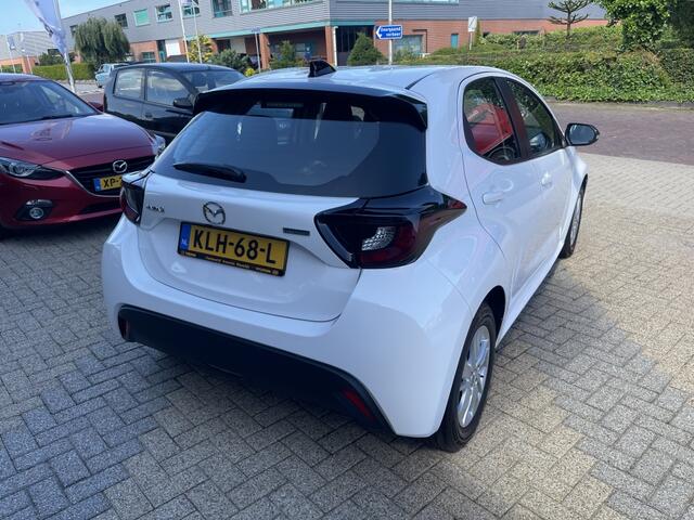 Mazda 2 Hybrid 1.5 Centre-line